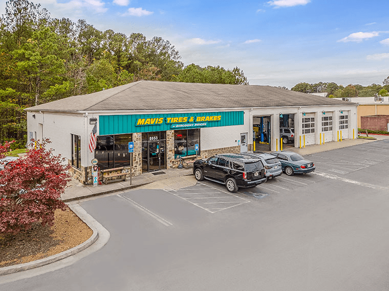 Store_562 Tire Shop & Auto Repair in Dallas, Georgia