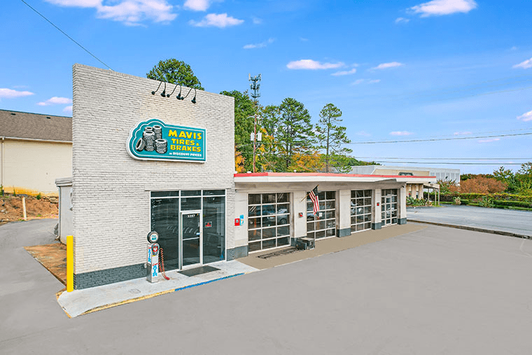 Store_673 Tire Shop & Auto Repair in Dunwoody, Georgia