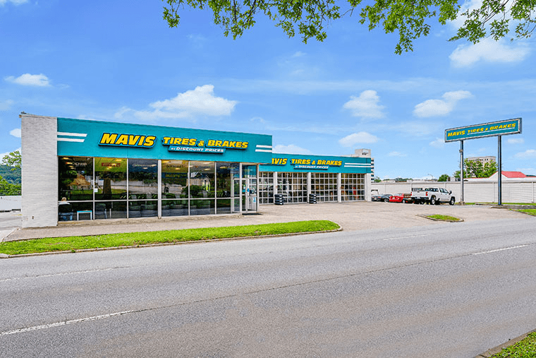 Store_660 Tire Shop & Auto Repair in Anniston, Alabama